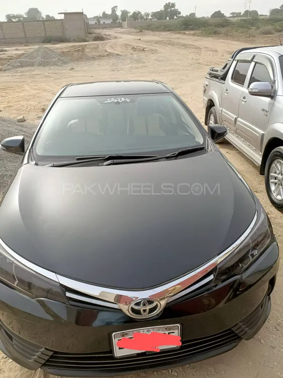 Toyota Corolla 2016 for Sale in Karachi Image-1