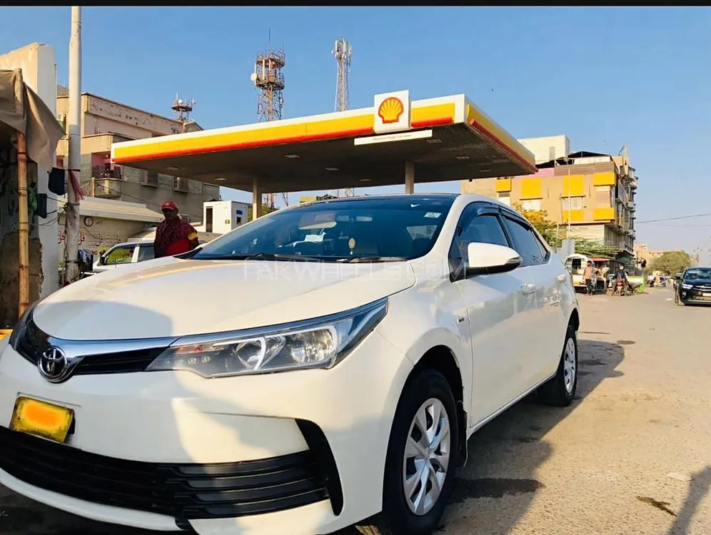 Toyota Corolla 2019 for Sale in Karachi Image-1