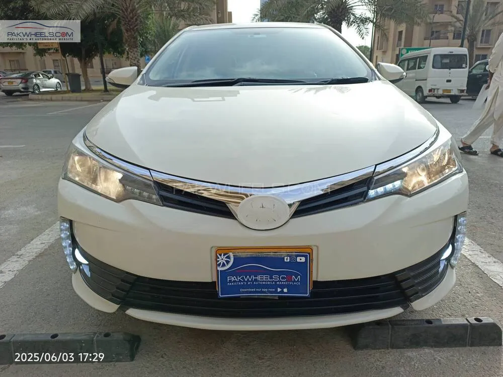 Toyota Corolla 2019 for Sale in Karachi Image-1