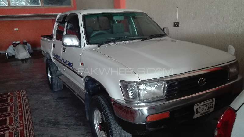 Toyota Hilux 1994 for Sale in Peshawar Image-1