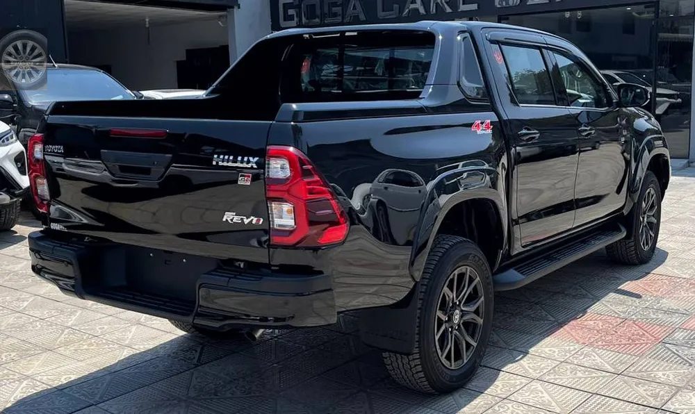 Toyota Hilux 2025 for Sale in Islamabad Image-1