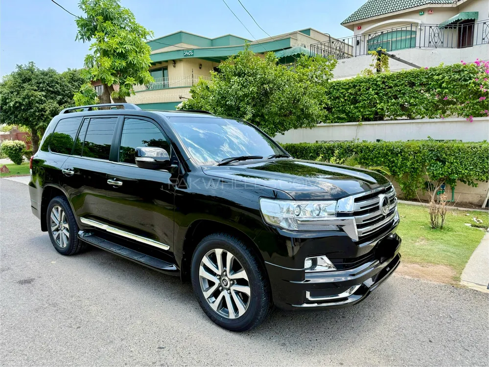 Toyota Land Cruiser 2018 for Sale in Lahore Image-1