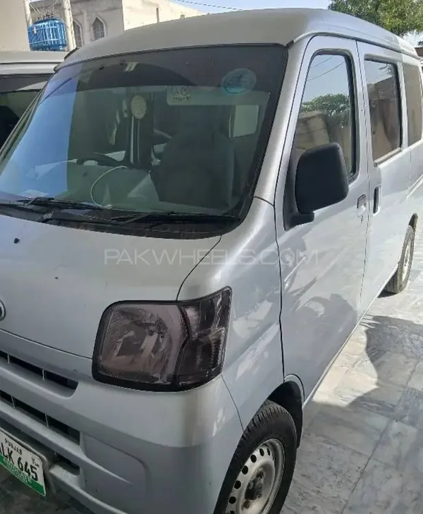 Toyota Pixis Epoch 2017 for Sale in Gujranwala Image-1
