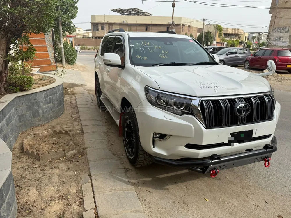 Toyota Prado 2020 for Sale in Karachi Image-1