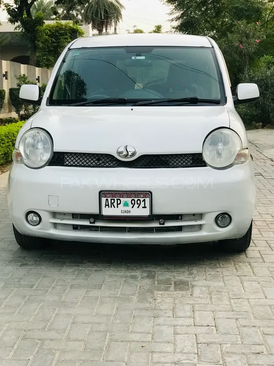 Toyota Sienta 2004 for Sale in Sargodha Image-1