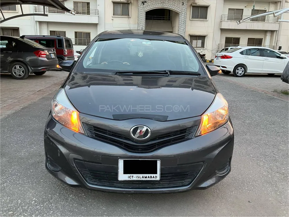 Toyota Vitz 2012 for Sale in Rawalpindi Image-1