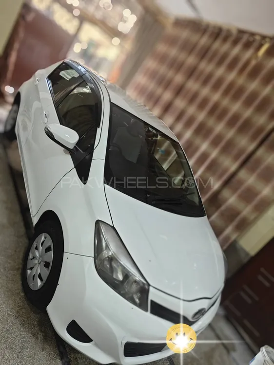 Toyota Vitz 2013 for Sale in Islamabad Image-1