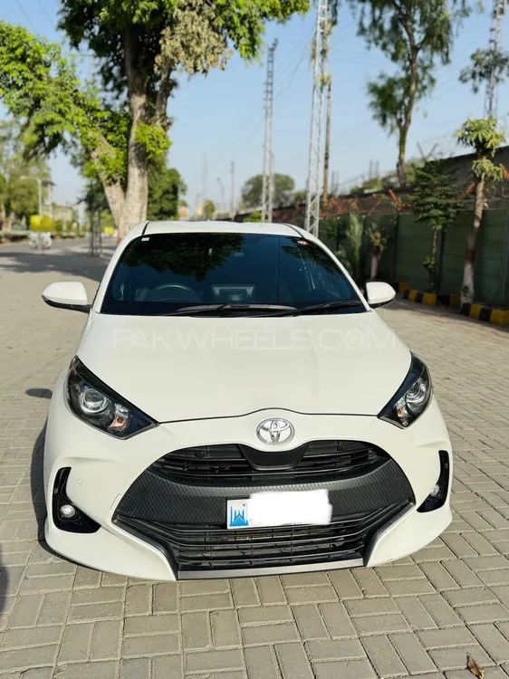 Toyota Yaris Hatchback 2021 for Sale in Peshawar Image-1
