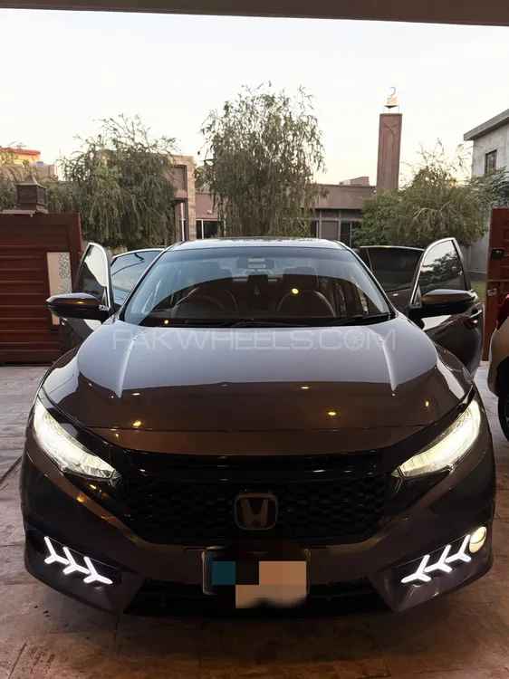Honda Civic 2018 for Sale in Rawalpindi Image-1