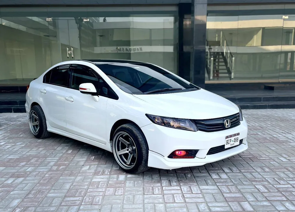Honda Civic 2015 for Sale in Multan Image-1