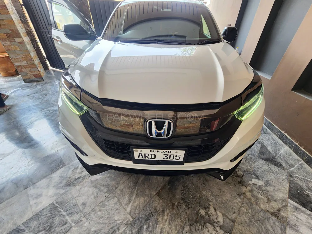 Honda Vezel 2019 for Sale in Lahore Image-1