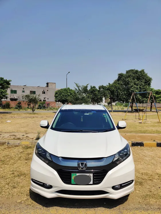 Honda Vezel 2015 for Sale in Lahore Image-1