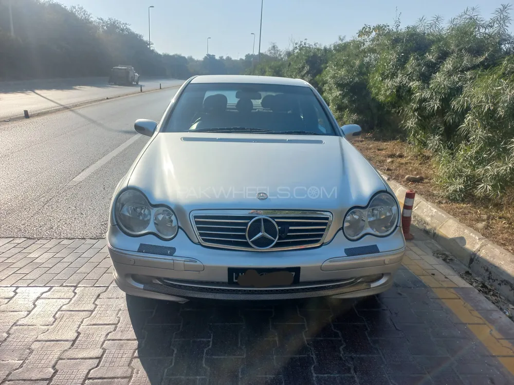 Mercedes Benz C Class 2003 for Sale in Rawalpindi Image-1