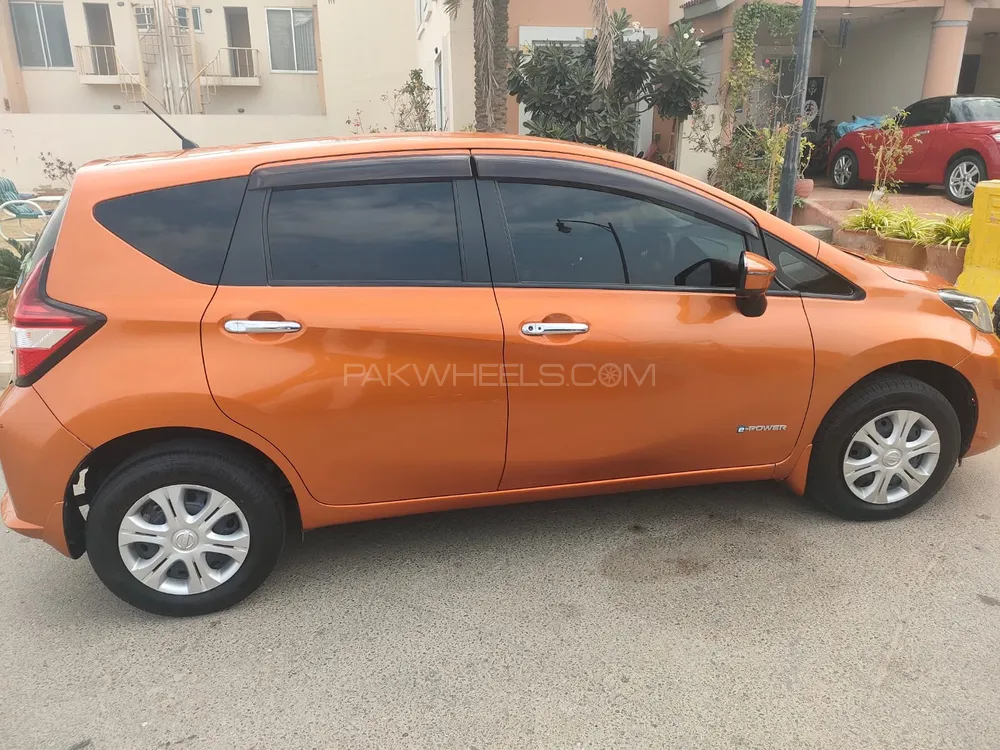 Nissan Note 2019 for Sale in Karachi Image-1