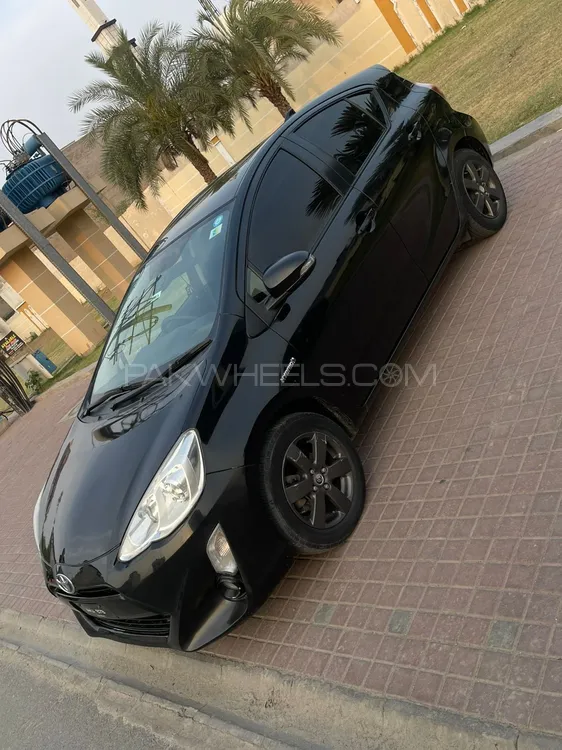 Toyota Aqua 2016 for Sale in Islamabad Image-1