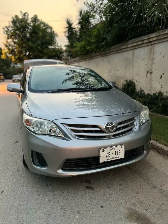 Toyota Corolla 2013 for Sale in Hayatabad Image-1
