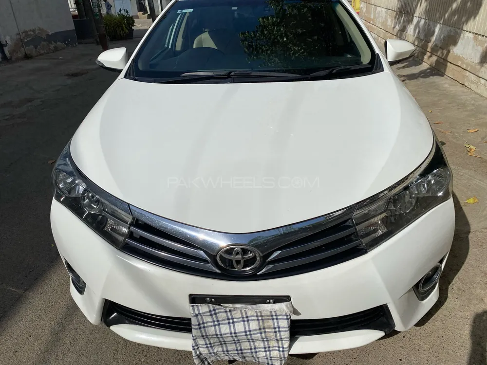 Toyota Corolla 2017 for Sale in Karachi Image-1