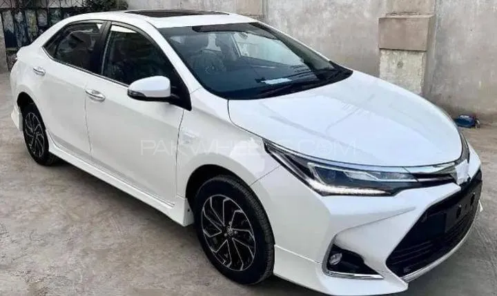 Toyota Corolla 2025 for Sale in Karachi Image-1