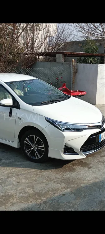 Toyota Corolla 2021 for Sale in Kallar Saddiyian Image-1
