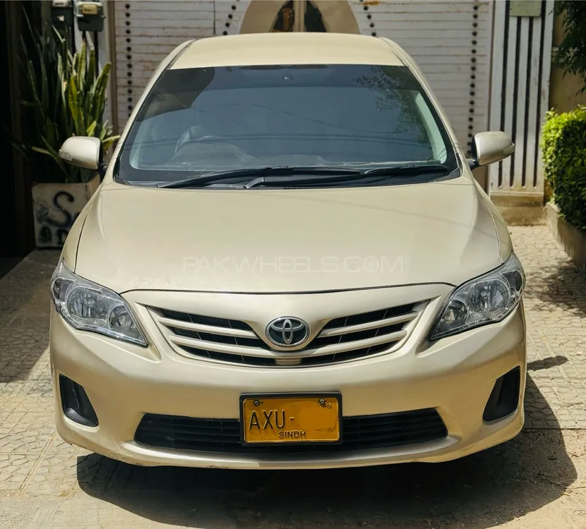Toyota Corolla 2012 for Sale in Karachi Image-1