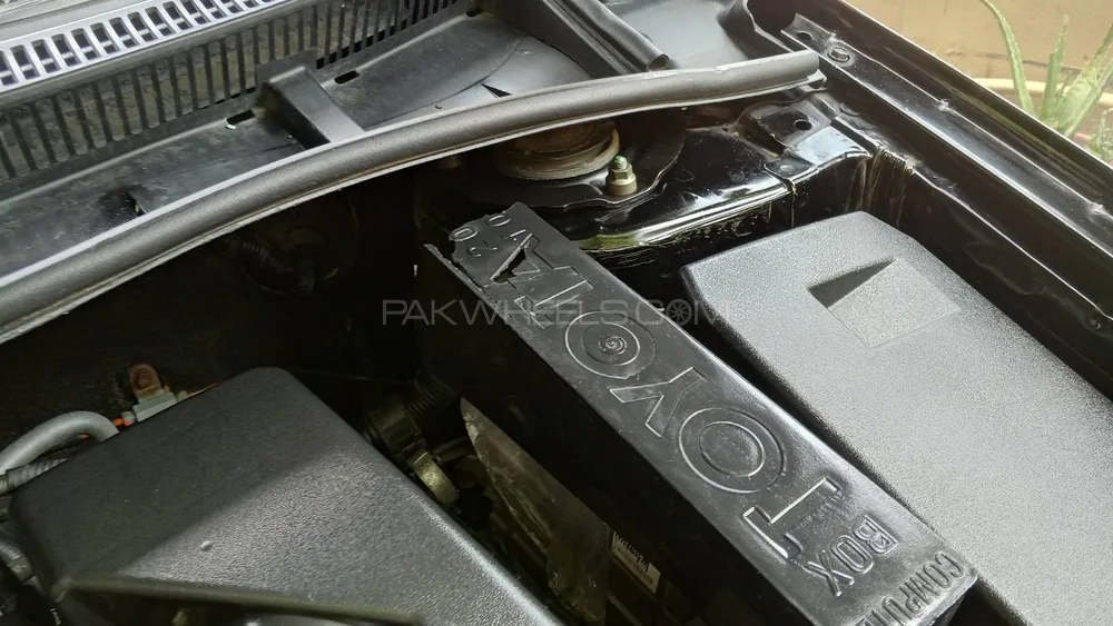 Toyota Corolla 2013 for Sale in Islamabad Image-1