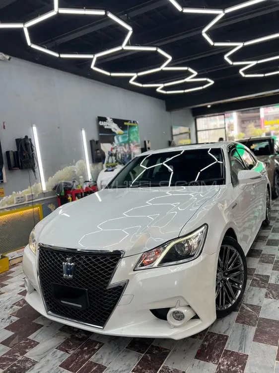 Toyota Crown 2013 for Sale in Islamabad Image-1