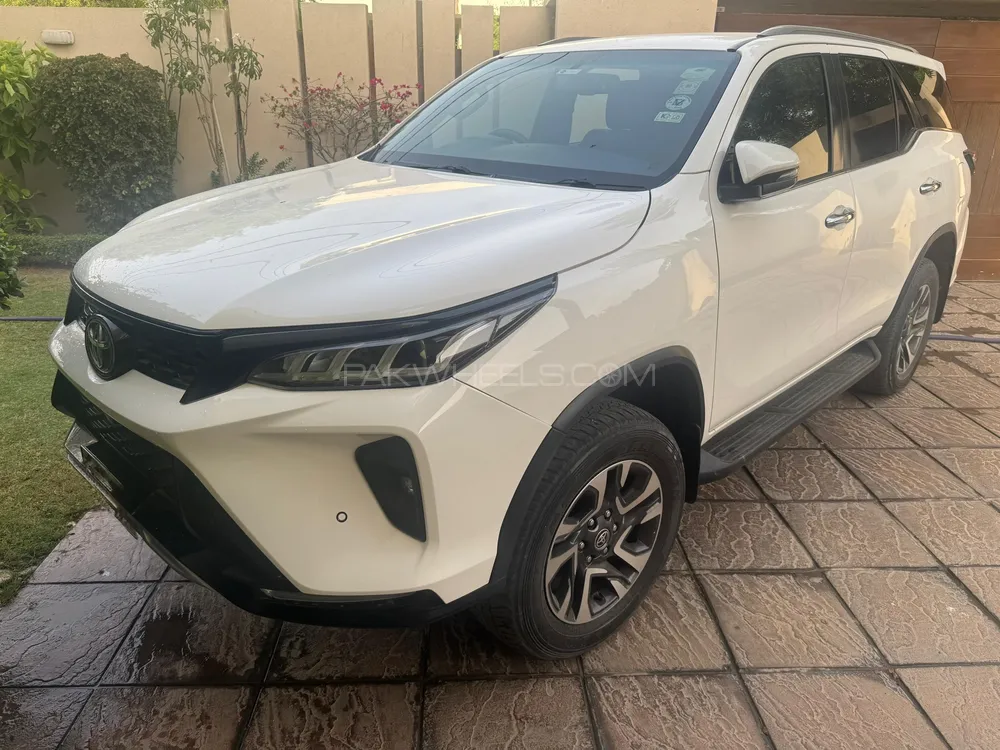 Toyota Fortuner 2022 for Sale in Karachi Image-1