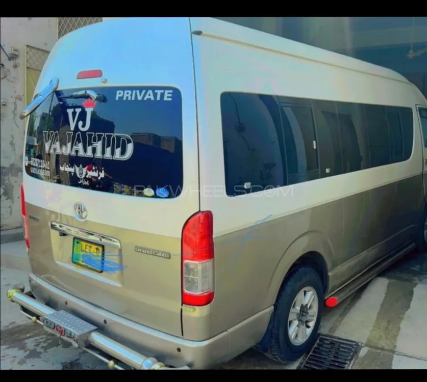 Toyota Hiace 2017 for Sale in Gujranwala Image-1