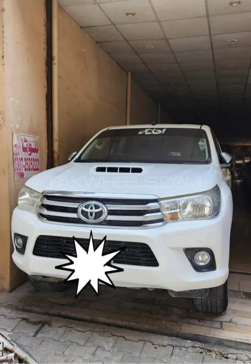 Toyota Hilux 2017 for Sale in Multan Image-1