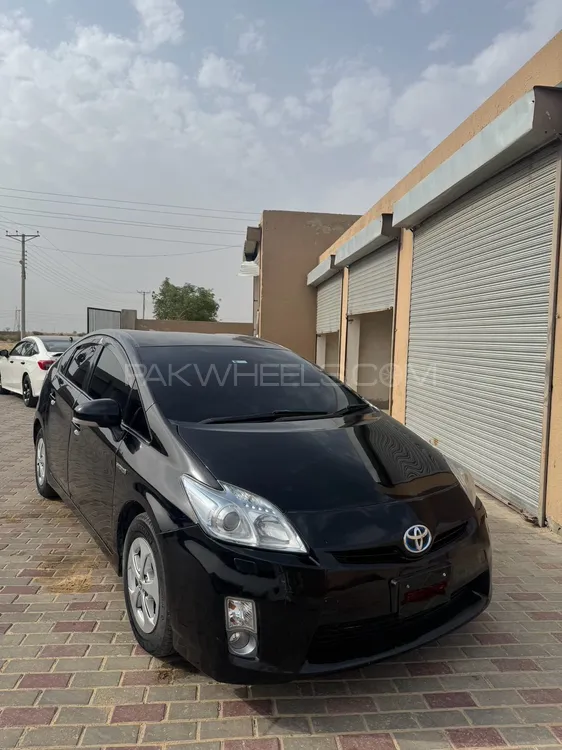Toyota Prius 2010 for Sale in Multan Image-1
