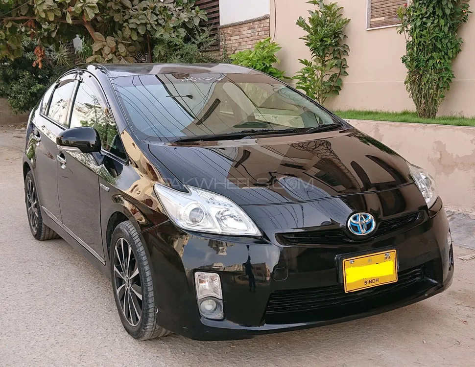 ٹویوٹا پریوس 2011 for Sale in کراچی Image-1