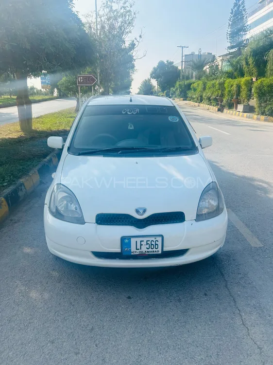 Toyota Vitz 2001 for Sale in Islamabad Image-1