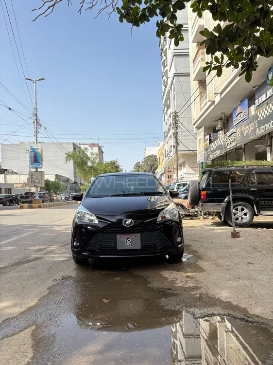 Toyota Vitz 2018 for Sale in Karachi Image-1