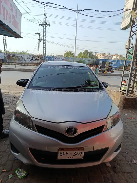 Toyota Vitz 2012 for Sale in Hyderabad Image-1