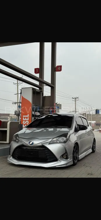 Toyota Vitz 2018 for Sale in Gujranwala Image-1