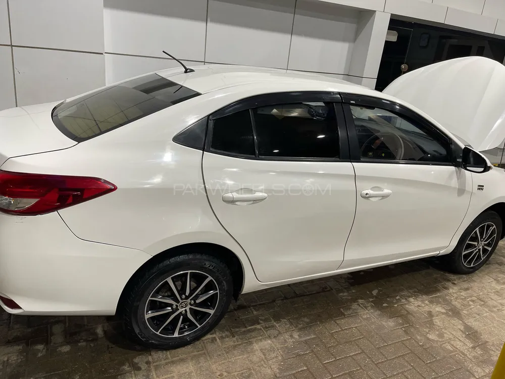 Toyota Yaris Sedan 2020 for Sale in Karachi Image-1