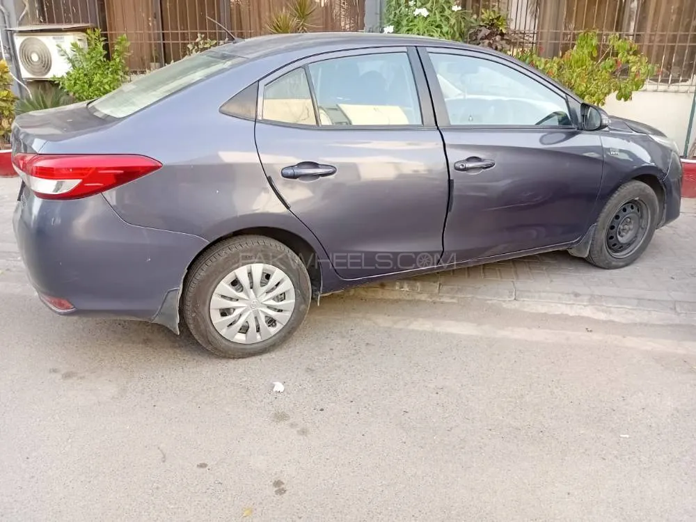 Toyota Yaris Sedan 2021 for Sale in Karachi Image-1