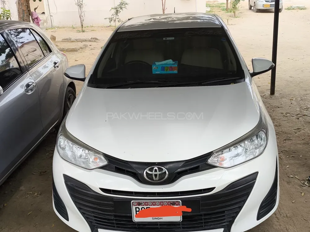 Toyota Yaris Sedan 2020 for Sale in Karachi Image-1