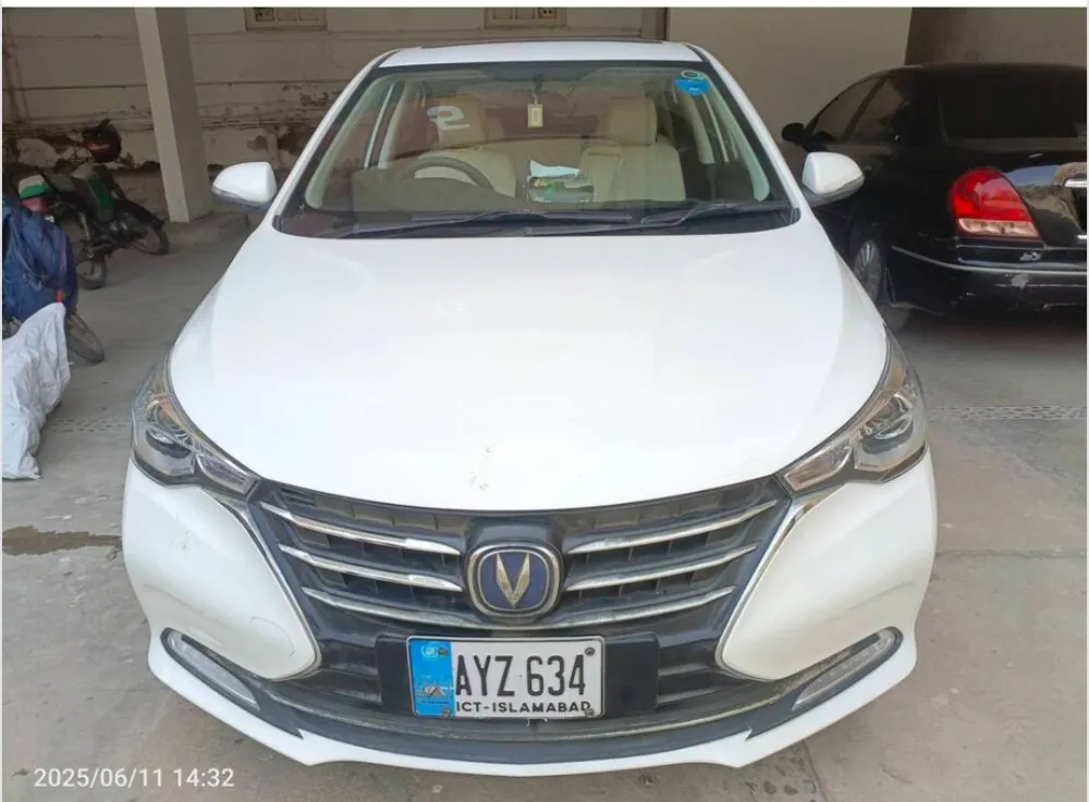 چانگان السوِن 2022 for Sale in کراچی Image-1