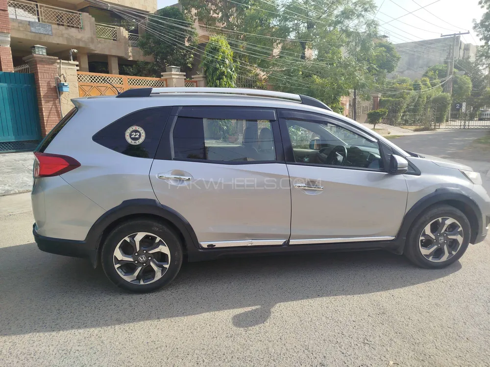 Honda BR-V 2017 for Sale in Lahore Image-1