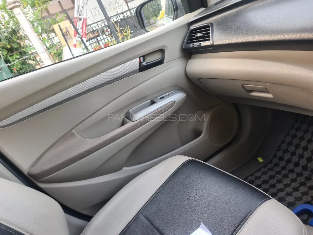 Honda City 2014 for Sale in Islamabad Image-1
