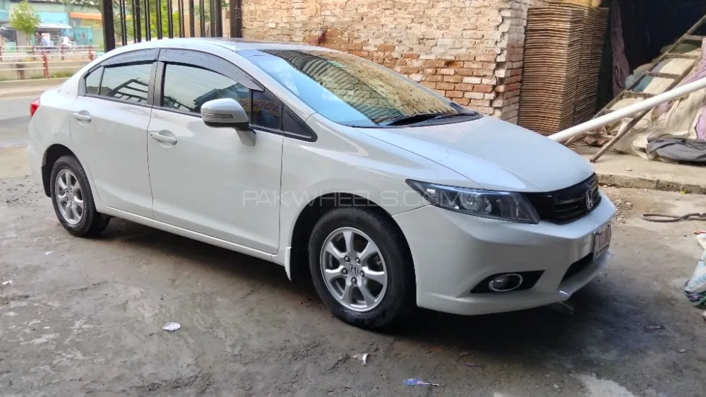 Honda Civic 2014 for Sale in Peshawar Image-1