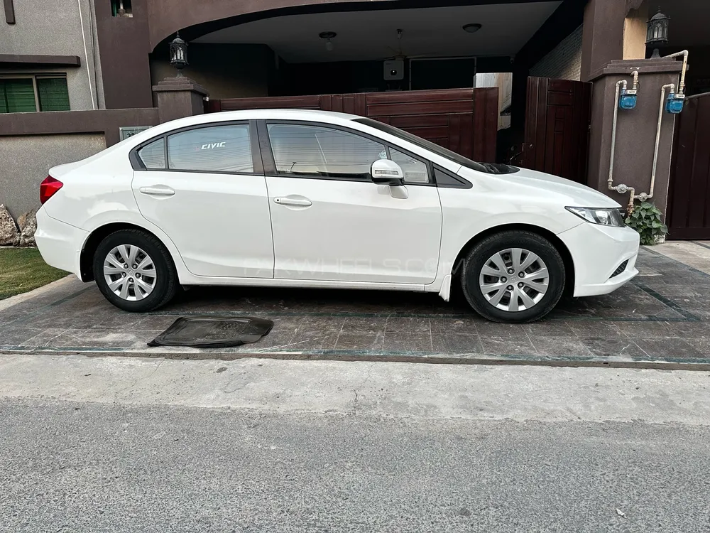 Honda Civic 2015 for Sale in Lahore Image-1