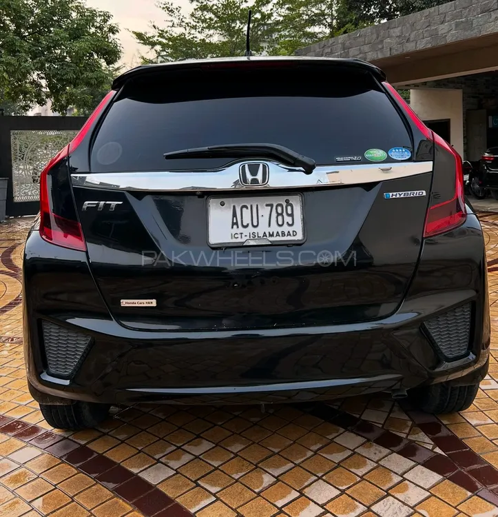 Honda Fit 2014 for Sale in Faisalabad Image-1