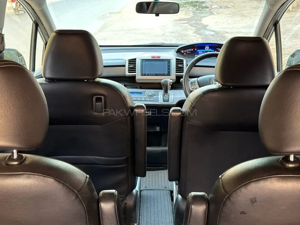 Honda Freed 2015 for Sale in Faisalabad Honda Freed 2015 for Sale in Faisalabad Image-15
