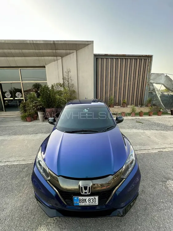 Honda Vezel 2016 for Sale in Rawalpindi Image-1