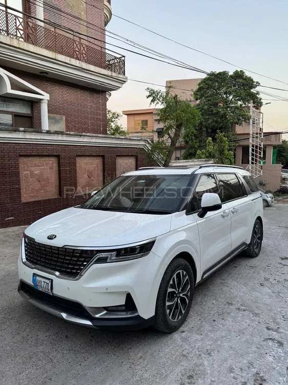 KIA Carnival 2021 for Sale in Rawalpindi Image-1