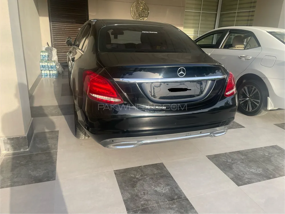 Mercedes Benz C Class 2016 for Sale in Lahore Image-1