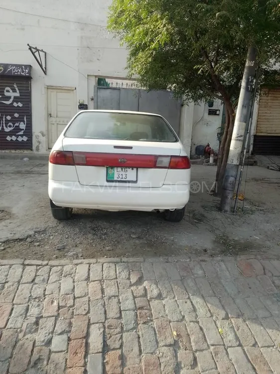 Nissan Sunny 1998 for Sale in Faisalabad Image-1