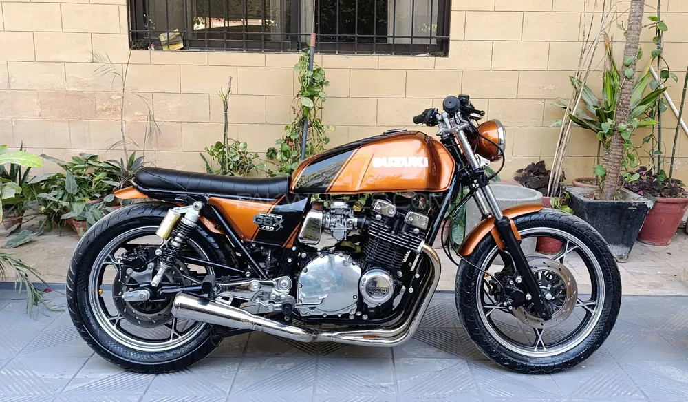 Suzuki GS750 1983 for Sale Image-1